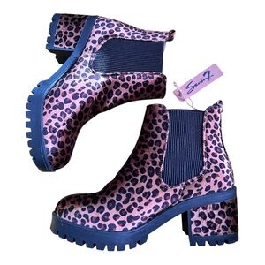 NWOB Seven7 “Berlin” Animal Print Cowhair Boot Sz 9 (2.5” Heel)